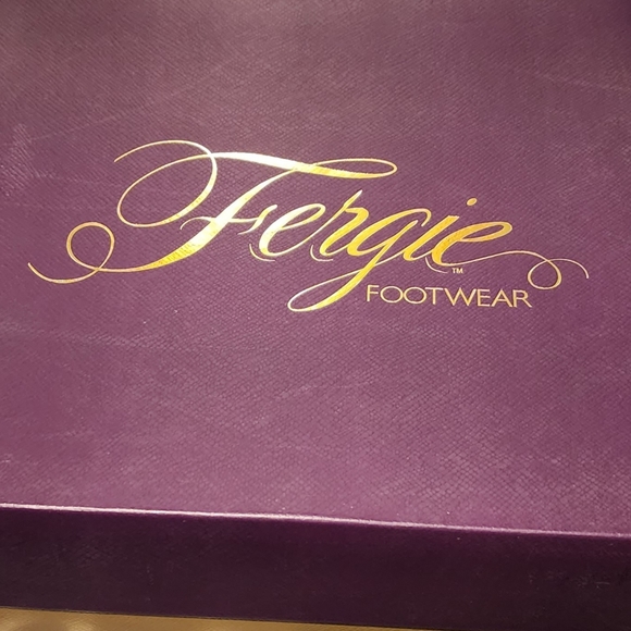 Fergie ankle open toe shoes heels black leather with box - Picture 4 of 4